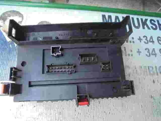 Sicherungskasten Mercedes-Benz W221 S550 CL600 A2215403050 A2215450801 0802177