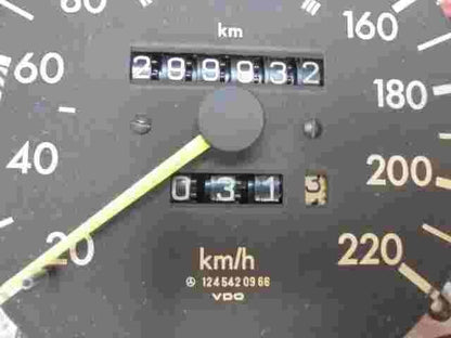 Tachometer  Mercedes-Benz W124 VDO 1245420966 124 542 09 66 km/h 299932