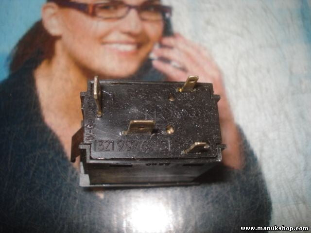 Heckscheibenheizung schalter Volkswagen Golf 1 Caddy Polo 86C Passat 321959621B