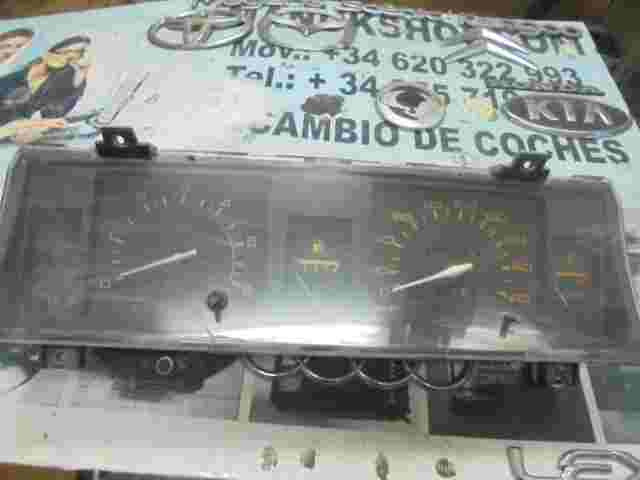 Kombiinstrument Tacho Nissan Terrano II / I 2.7 TD 1987 NN6710
