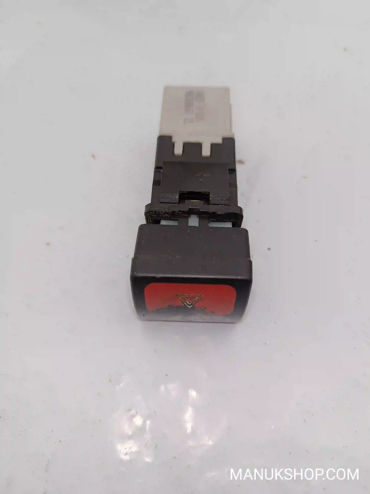 Warnblinkschalter Citroen Xantia 96338661ZL 96338661 ZL 3655 0/136