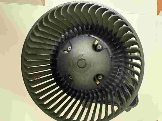 Gebläsemotor Renault Safrane Laguna II 9041502422 90 415 02 422 BEHR 35/05