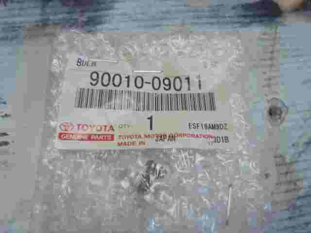 Bulb  Toyota RAV4 9001009011 90010-09011