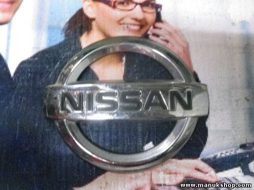 Emblem Logo hinten Nissan Note E11 90890 AU400 90890AU400