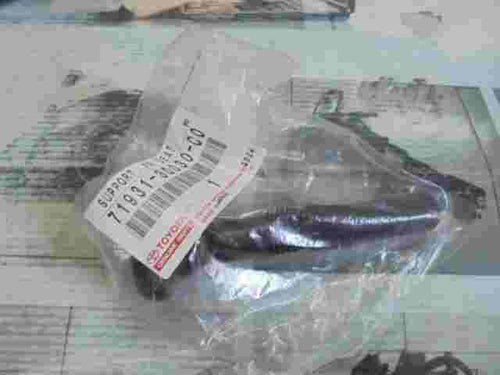 Support Front Seat / Toyota Crown 7193130030C0 71931-30030-C0
