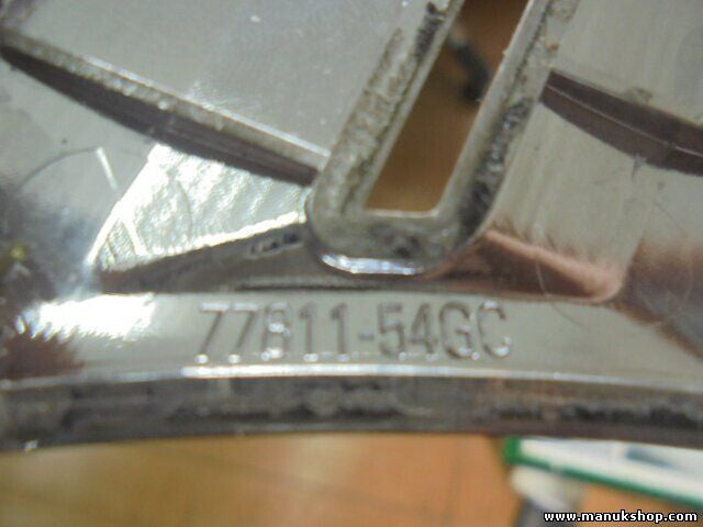 Emblem Logo Suzuki 7781154GC 77811-54GC 77811 54GC
