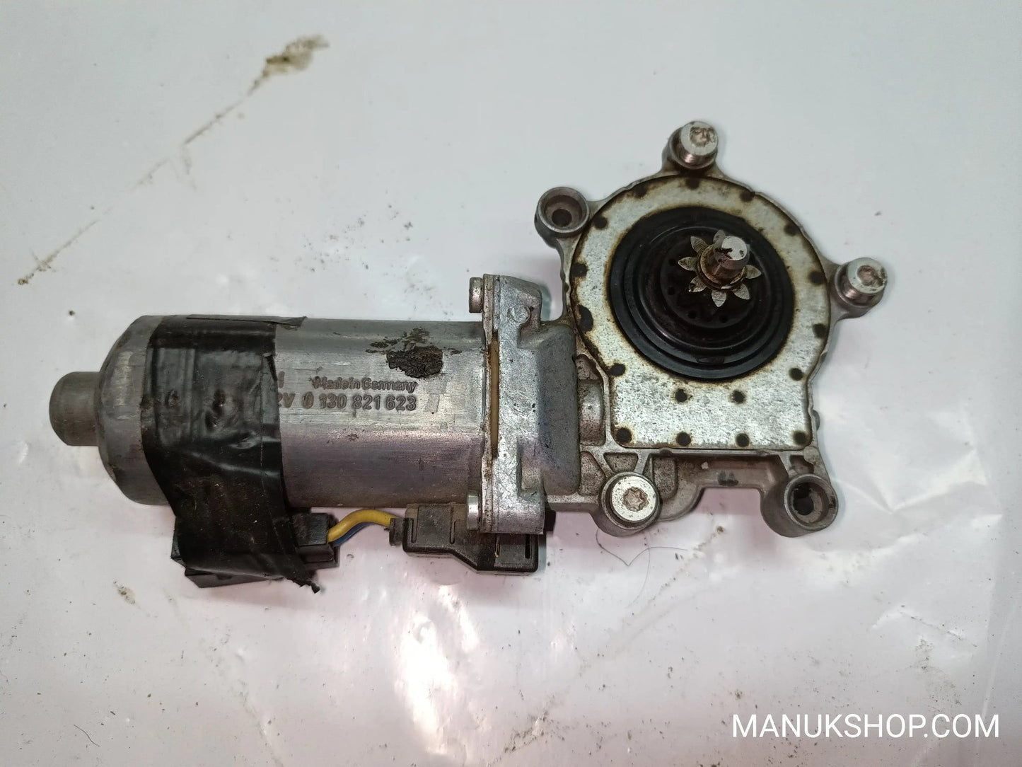 Fensterheber motor vorne rechts Opel Astra F 0130821623 0 130 821 623