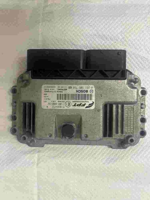 Motorsteuergerät Fiat Doblo 51896472 1039S45214 BOSCH 0261S05794 0 261 S05 794