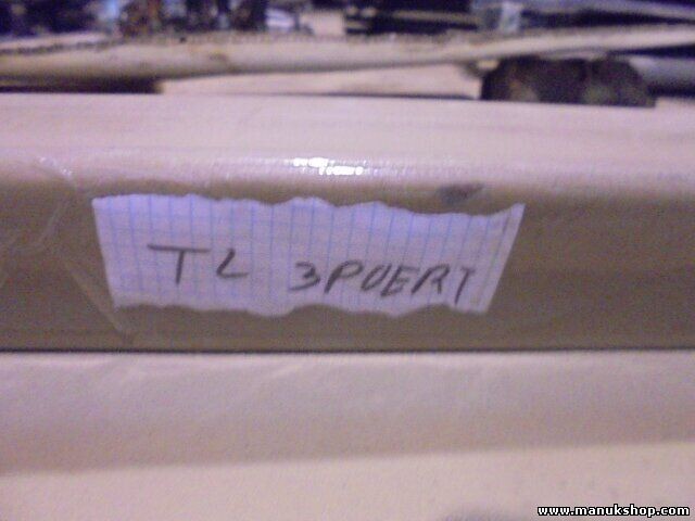 Kofferraumabdeckung Nissan Terrano II (R20) Ford Maverick II