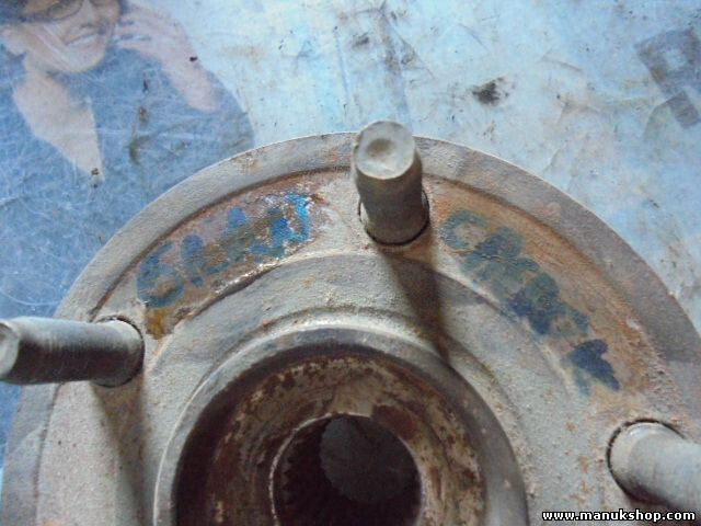 Achsschenkel Radlager Jeep Grand Cherokee 2.5 52098679AB C06 A61
