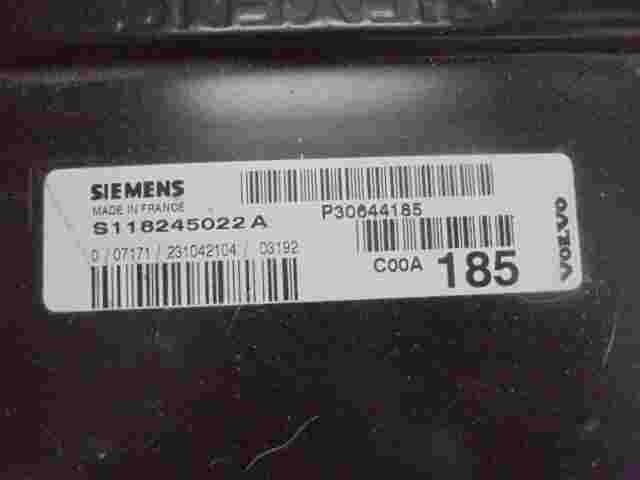 Motorsteuergerät Volvo S40 V40 P30644185 SIEMENS S118245022A S118245022 A