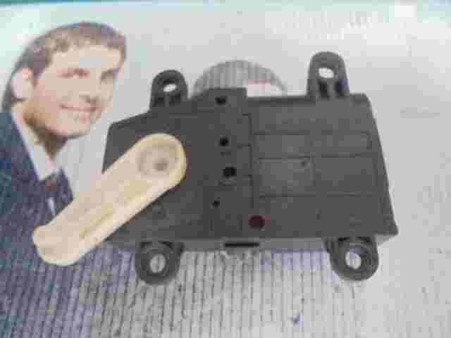 Stellmotor Heizung  Kia Carnival DOOWON 400730440 40073-0440