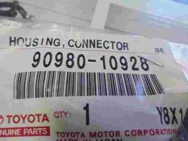 Housing Connector Toyota NX 200 300H Lexus LC500 LC500h RX350 RX450h 9098010928