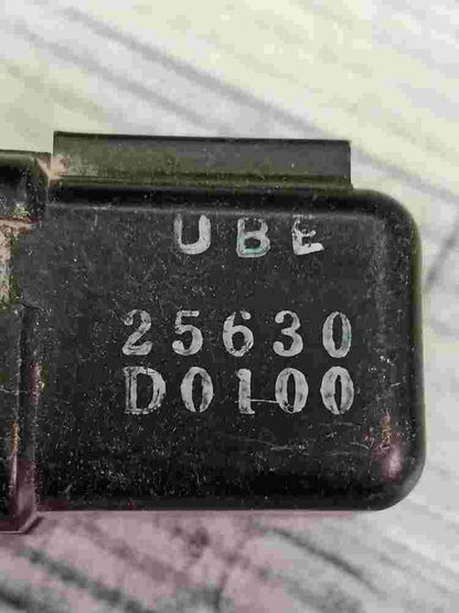 Blinkrelais Nissan Almera Patrol Atlas UBE 25630D0100 25630-D0100
