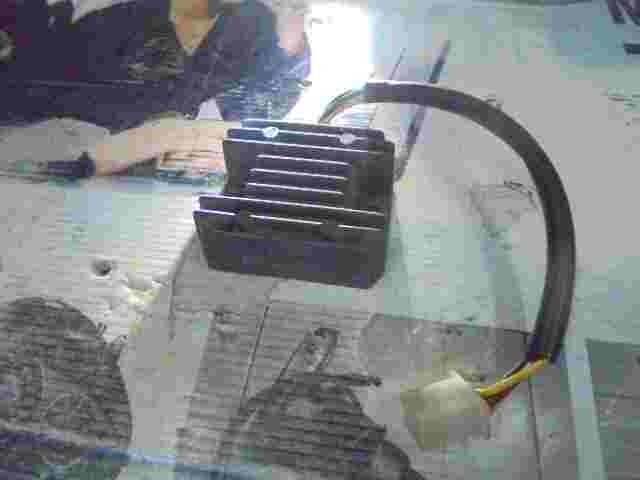 Spannungsregler Baotian Roller Vintage Scooter 125cc MZ125F MZ125-F