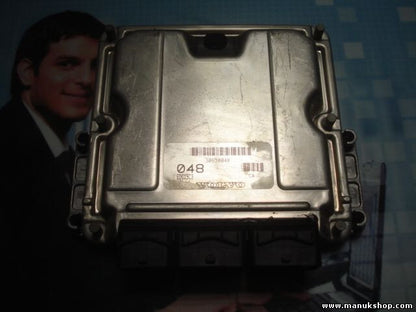 Motorsteuergerät Volvo V40 30630048 HOM8200065996 8200126494 BOSCH 0281010441