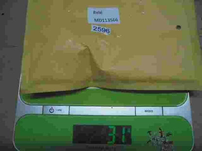 Relais Mitsubishi Pajero Galant MD113566 OMRON 04X5D6