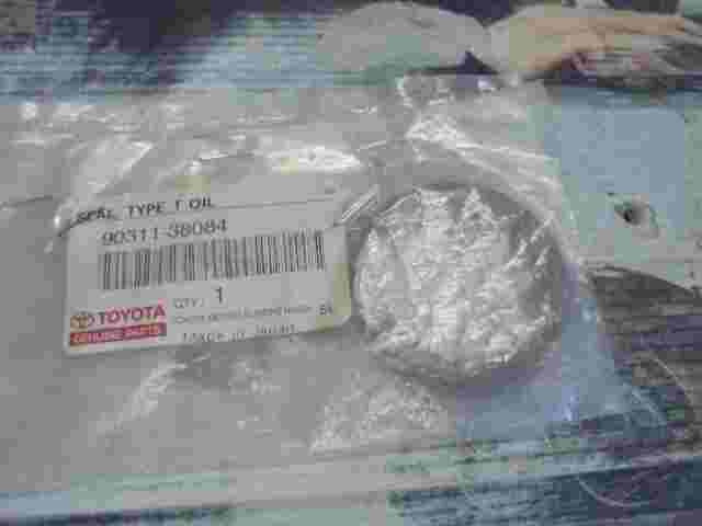 Seal Type T Oil  Toyota Previa Avensis T220 T250 9031138084 90311-38084