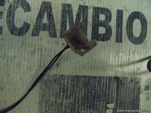Gurtschloss Gurtschnapper vorne links Nissan Pick Up d22 030806H4X AB2