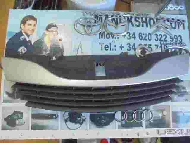Frontgrill Grill Kühlergrill  Renault Laguna II 8200390126 82 003 901 26