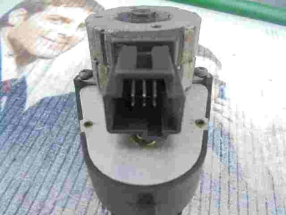 Stellmotor Heizung Renault Laguna 9094802545 90.948.02.545 BEHR UBB43N05RAZ37