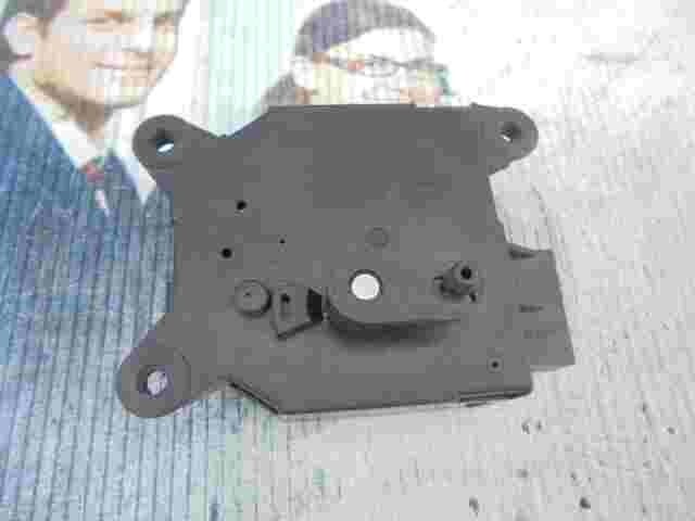 Stellmotor Heizung  Peugeot Partner Citroen Berlingo Valeo 030998Z 1000052011