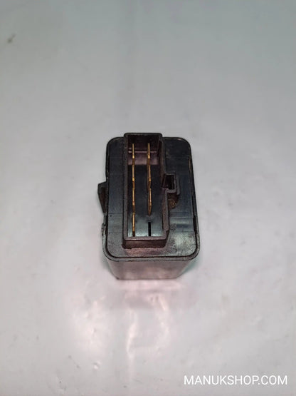 Heckscheibenwischer Relais Hyundai Accent 9542033000 95420-33000 UAO M·A·SIM