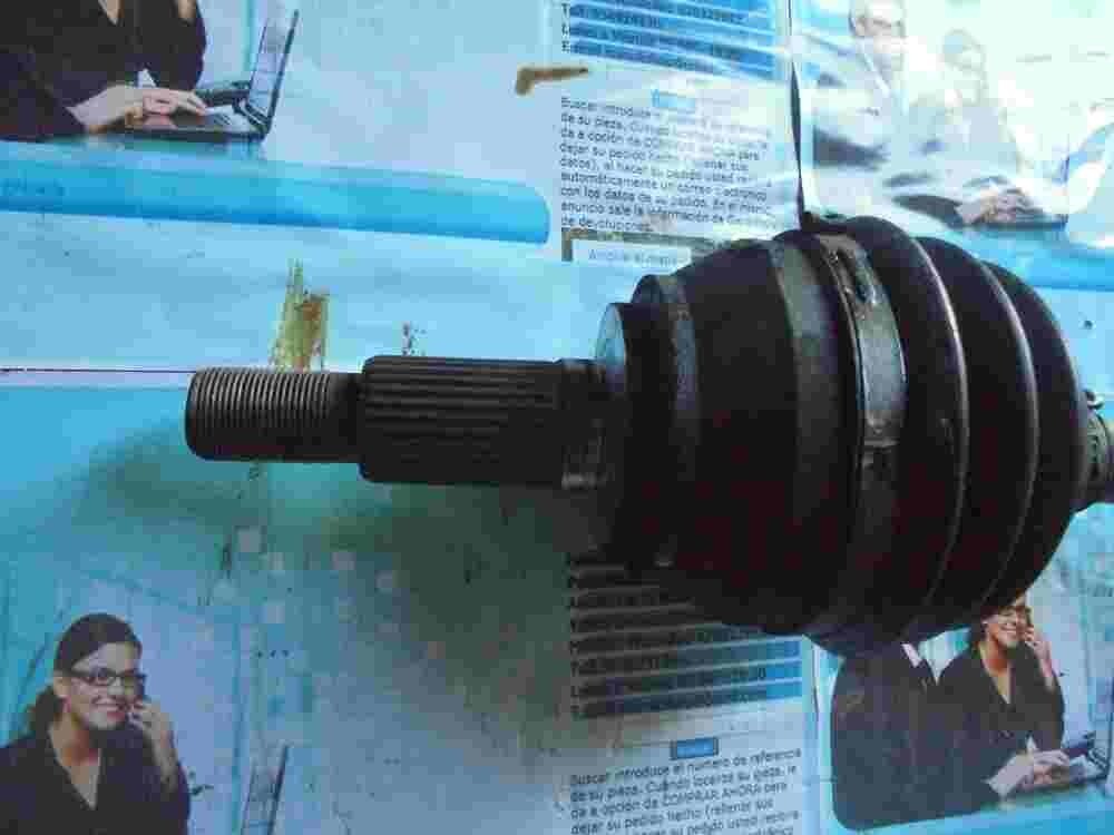 Antriebswelle VW Touareg Audi Q7 Porsche Cayenne 7L0407271E 7L0 407 271 E