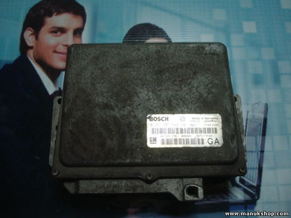 Motorsteuergerät Opel Sintra 90505778 90 505 778 GM BOSCH 0261203548