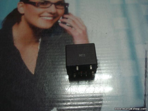 Relais SIEMENS V23076-A1001-C133 V23076A1001C133