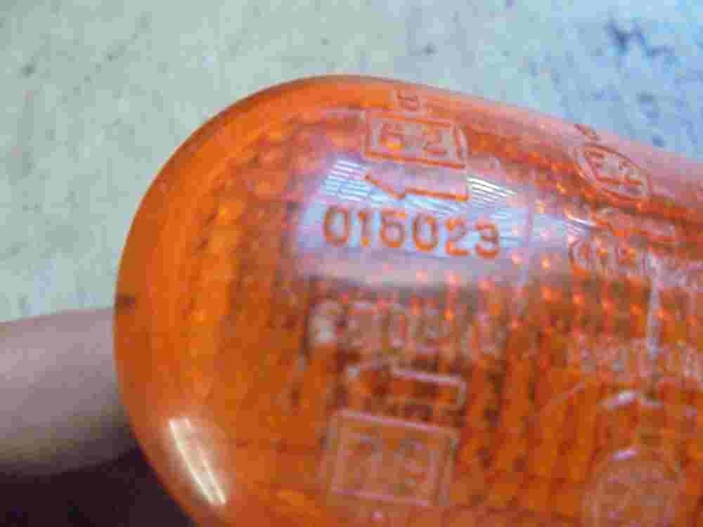 Seitenblinker Blinker Kotflügel links Mitsubishi L200 015023 0464852 046-4852