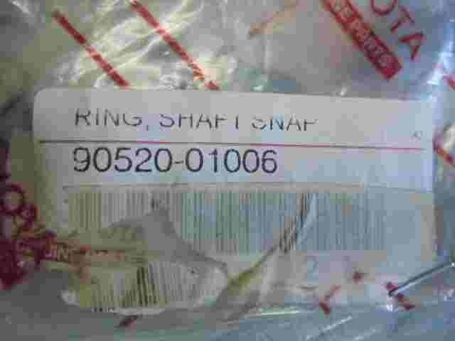 1 stuck  Ring Shaft I Snap Toyota Lexus IS300 LX570 Camry Tacoma 9052001006