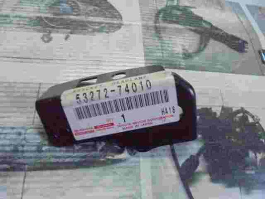 Bracket Headlamp Mounting LH  Toyota iQ 5327274010 53272-74010