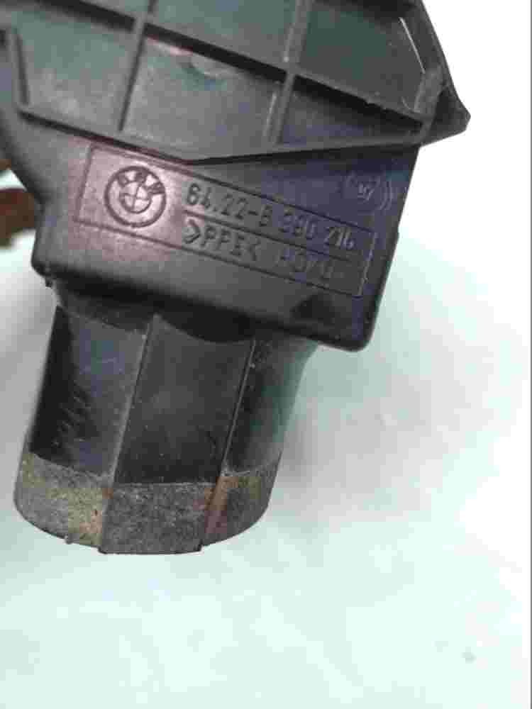 Lüftungsdüse BMW E36 64228390216 64 22-8 390 216 64-22-8-390-216 8390216