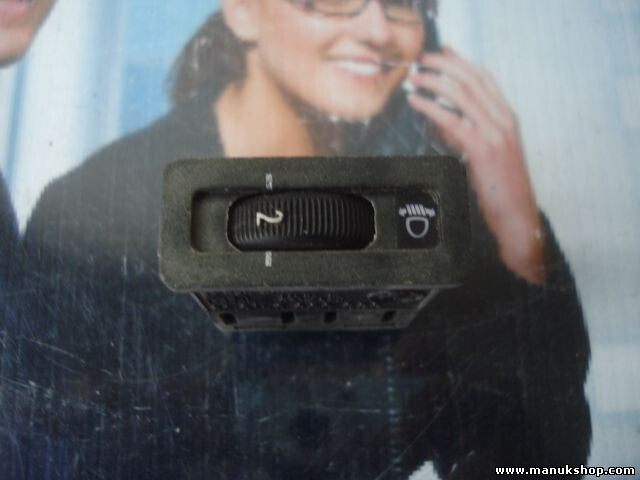 Schalter Tachobeleuchtung BMW E36 61.31-8 360 883 8360883 61318360883
