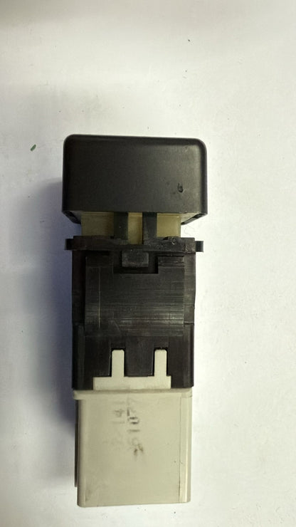 Warnblinkschalter Fiat Ulysse Lancia Zeta Peugeot 806 Citroen Evasion 1471961077