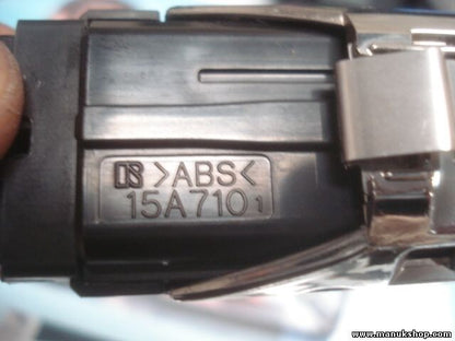 Schalter Start Power Corolla Avensis T25 Verso ENGINE START STOP 15A710