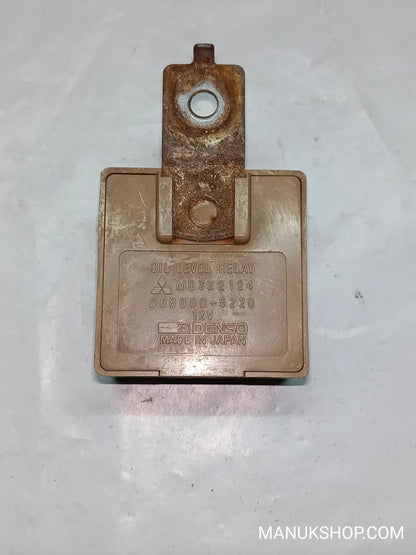 Relais Ölstand Mitsubishi Space Wagon 2000-2001 DENSO MD332124 0680005220