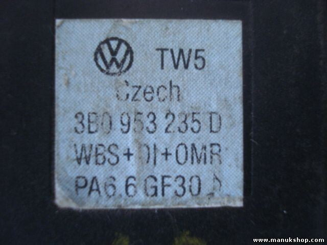 Warnblinkschalter VW Volkswagen Passat 3B 3B0953235D 3B0 953 235 D 3BO953235D