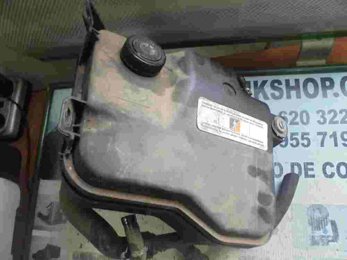 Servoölbehälter Citroen C5 9636068780 96 360 687 80 9655382280 96 553 822 80.