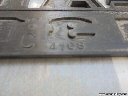 Emblem Logo hinten rear SEAT 131 E C4108