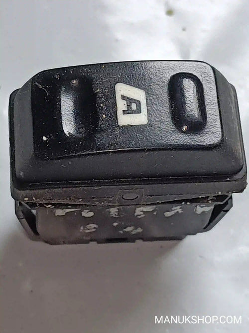 Fensterheber schalter Citroen Xsara Picasso DAV 22681