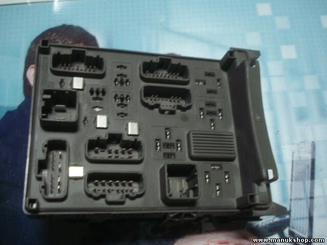 Sicherungskasten Renault Laguna 2.0 2004 16V 518095419 8200148809 8200004201E