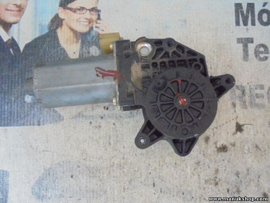 Fensterheber motor vorne rechts Renault Megane BOSCH 0130821721 0 130 821 721