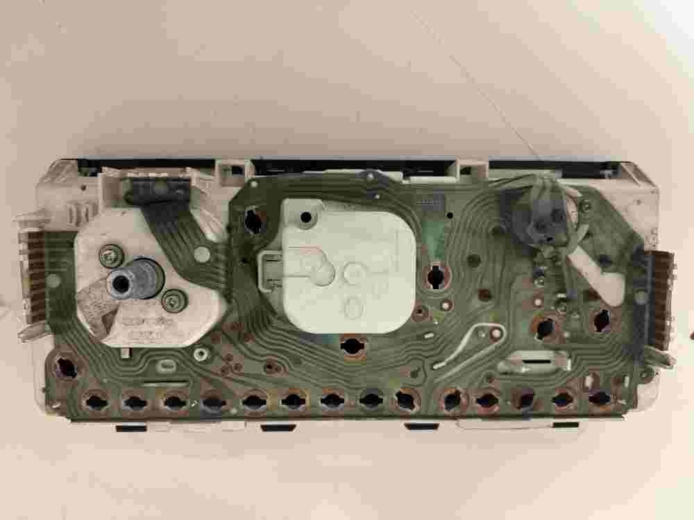 Kombiinstrument Tacho Renault Trafic Jaeger 8224711 82247 11