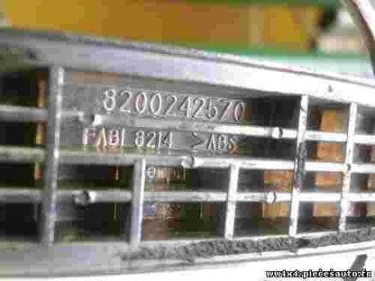 Emblem Logo hinten Nissan Kubistar Nissan NV200 8200242570 FABI 8214