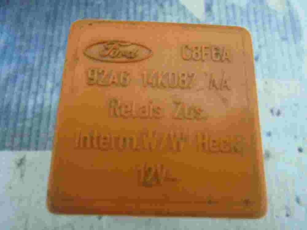 Steuerrelais Ford Escord 92AG14K087AA 92AG 14K087 AA C8F6A 12V