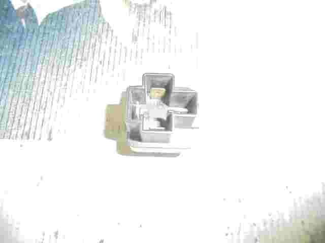 Relais Lüftung / Primera P11 Serena C23 MICRA K11 4RA94001065 HELLA 252309F900