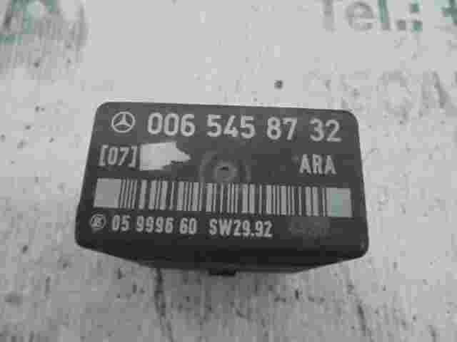 Kraftstoffpumpe Relais ARA Mercedes 0065458732 006 545 87 32 LK 05999660 SW29.92