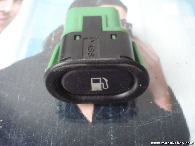 Schalter Tankklappe Öffner SAAB 9-5 95 4617544 R. 156797